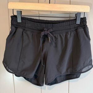 Lululemon Size 6 Hotty Hot Shorts Black 3” Running Training Activewear Liner